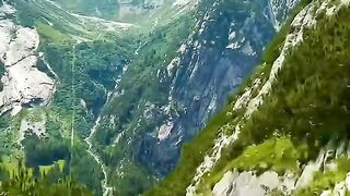 A true adventure ride???? #switzerland #naturelovers #swissalps