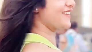 mile jo tere naina humare naina se beautiful green shirt jeans fashion