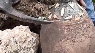 The man found treasure 2