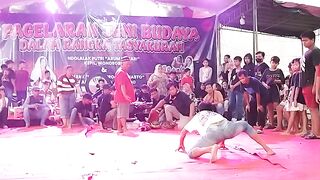 LANGSUNG SEMBUH DARI KESURUPAN