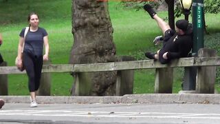 Hlo ladies welcome to the BBQ #prank#lol#funny