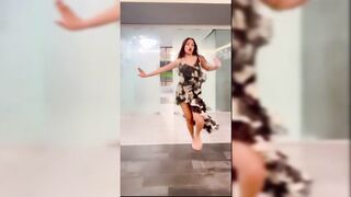Indian Girl Annu Kaira Dance 8