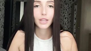Tik tok girl 300