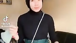 Beautiful hijab girl video 2