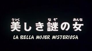 35 La bella mujer misteriosa