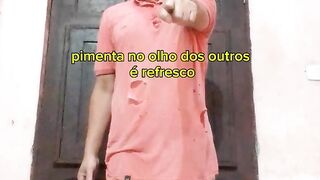 Pimenta no olho dos outros é refresco
