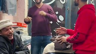 Andha phr sy fady ko pagal kar gya