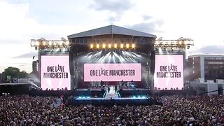 Katy Perry - Roar (One Love Manchester)