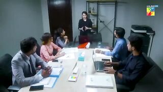 Khulay Baalon Mein Tou Qayamat Lagti Hein Aap..!!#neelummuneer #azfarrehman - Thora Jhoot Thora Pyar. 2