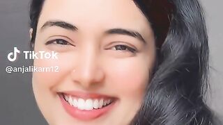 A beutiful girl dance like smile