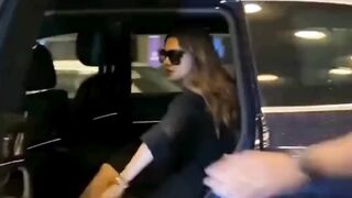 Ranveer Singh & Pregnant Wife Deepika Spotted At Airport #ranveersingh #deepikapadukone #short #shorts #trending #viral #bollywood #viralshorts