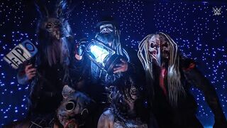 OMG ! UNCLE Howdy RETURNS to RAW with WYATT