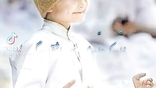 Razz e haqiqat