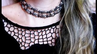 #DIY CHOKER COM CRISTAIS.