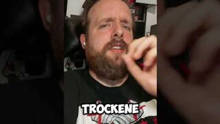 Warum kommen Wrestler mit so nassen Haaren zum Ring