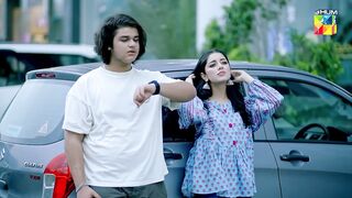 Larka Larki Kis Intizaar Mein..._ #alizehshah #usmankhan - Wo 7 Din - HUM TV.