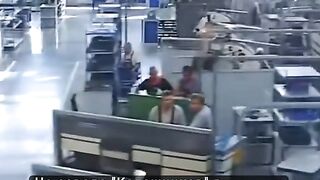 160 ХИЛЯДИ РАБОТНИЦИ НЕДОСТИГ В РУСКАТА ВОЕННА ПРОМИШЛЕНОСТ