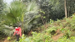 Mother and daughter, transporting leaves, making frames, building new houses