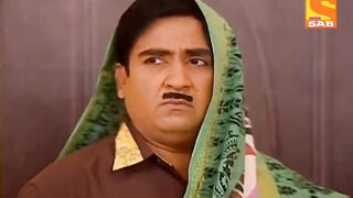 Jethalal gagi ka frock pahan ke bhag Gaya.. 2 chin...#instagram