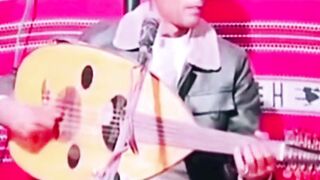 كريستيانو يغني اجمل اغاني ههههههههههه