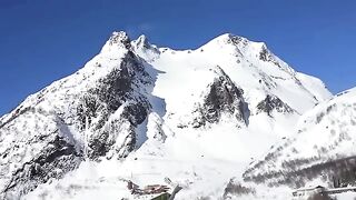 World's Biggest #Avalanche - 2 contrasting views