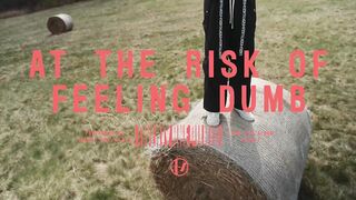 Twenty One Pilots - At Risk Of Feeling Dumb (Официальное видео)(720P_HD).