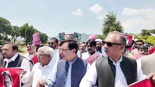 PTI's Powerful Protest: Red Zone Heats Up for Release Imran Khan | Latest Updates