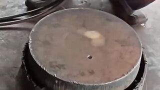 يقوم بقطع الحديد بالغاز العادي فقط