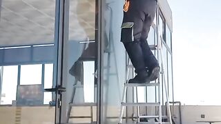 Speed ​​of work is the basis of quality. Day 3 for work on facade cleaning