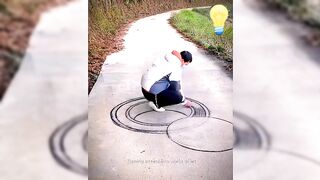 3D image Walking Down the Street And seeing This ????????????
