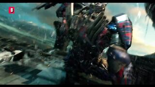 Optimus prime vs bumblle bee battle