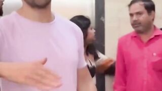 Varun Dhawan with Fatima spotted in the town! #varundhawan #short #shorts #trending #viral #bollywood #viralshorts