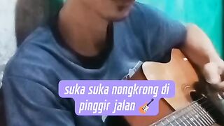 Suka suka nyanyi di pinggir jalan ????????