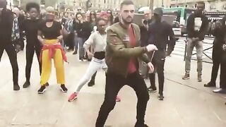 White_Man_Masters_The_African_Dance_#Fire_????????????????(360p).
