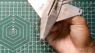 Origami pesawat jet SU 27 buatan tangan kreasi