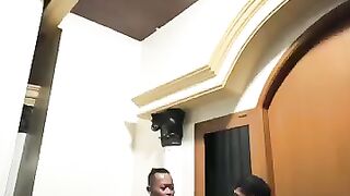 CARA ANGKAT GALON YANG BENAR