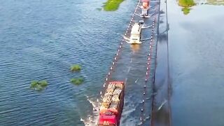 I finally encountered the most beautiful water highway