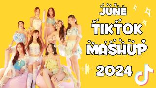 TikTok Mashup 2004 (June)