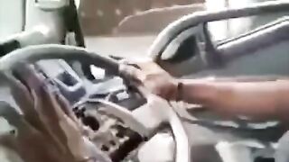 The car steering wheel fell off