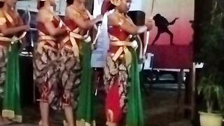 Traditional Dance 3