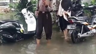 Kakek oleng