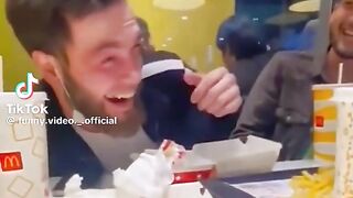 اغرب الضحكات ????????