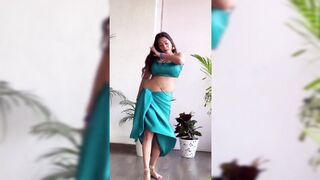 Indian Girl Taniya Desai Dance 3