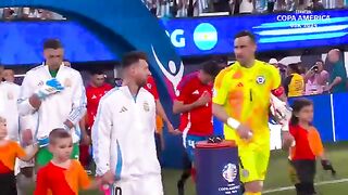 CHILE 0-1 ARGENTINA