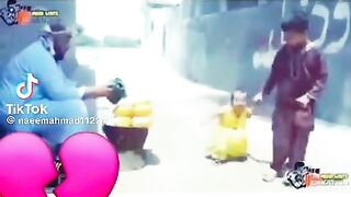 Gareebi sab de bebe