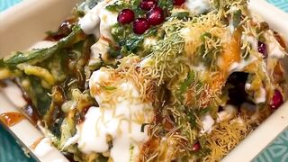 #palakpattachaat #chaatlovers #streetfoodindia #streetfood #streetstyle #exploreeverything #fypage.