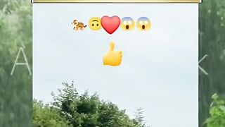 کسی کے وقت پر ہنسنے کی غلطی نہ کرنا