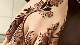 Kashees Mehndi design