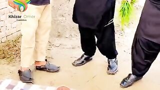 Molvi ko kis ne mar dia funny