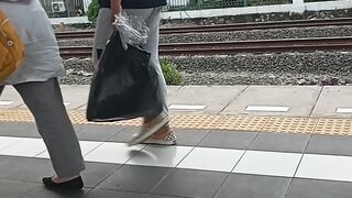 Stay Stasiun Kereta#fyp#@Sorotan#Platform#Tanah Abang